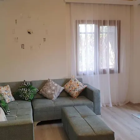 Apartament 2+1 Apartm With Garden + Balcony , At Ladies