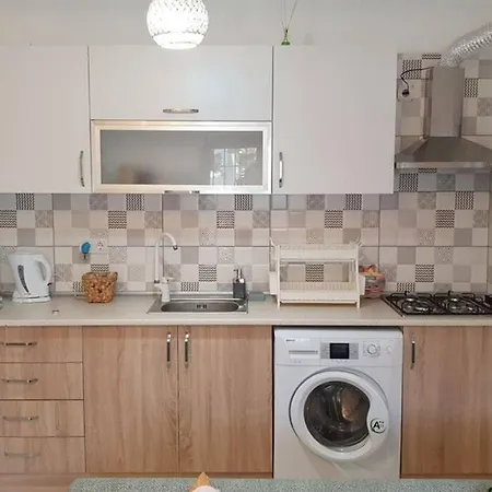 2+1 Apartm With Garden + Balcony , At Ladies Apartament Kusadası
